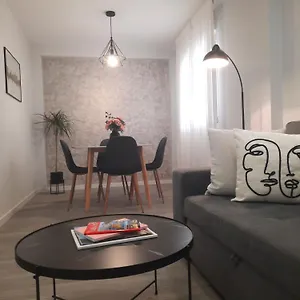 https://victoria-flat-fm-moderno-acogedor-y-centrico-apartamento.hotelsinnerja.org